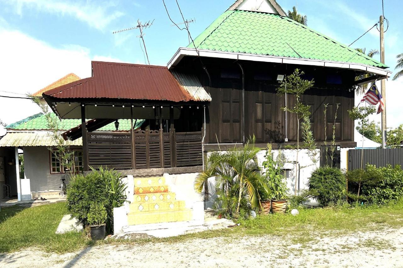 Oyo Home 90495 Homestay Kampung Kota Aur Sungai Petani Kültér fotó