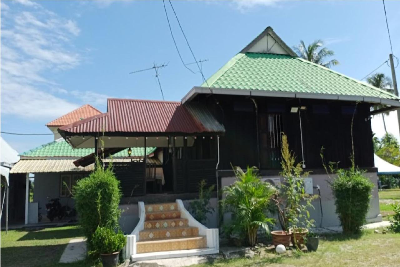Oyo Home 90495 Homestay Kampung Kota Aur Sungai Petani Kültér fotó
